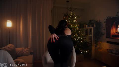 Ana online show from December 17, 10:05 pm