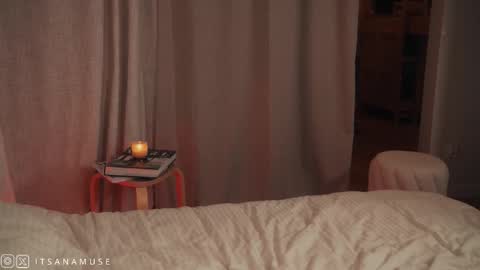 Ana online show from October 11, 9:29 pm