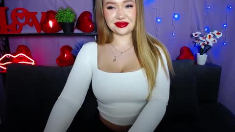 anastacyyellig online show from March 7, 4:02 am