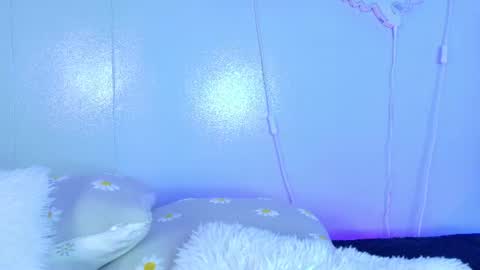 Kendra  online show from June 23, 9:28 am