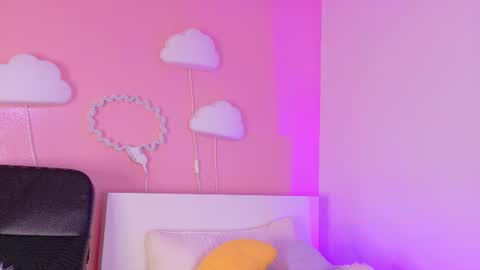 Kendra  online show from July 10, 9:25 am