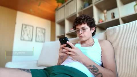 Snapshot of anddres_boss chatting on October 1, 3:00 pm Tell Me ANDRESS ----- online show from October 1, 3:00 pm