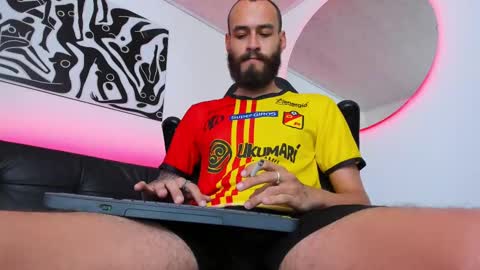 Andrs   -                   online show from March 8, 9:51 pm