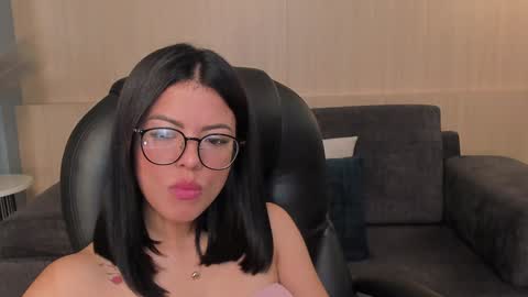 ANDRA online show from December 29, 8:15 pm