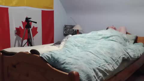 Andre online show from December 18, 8:36 pm