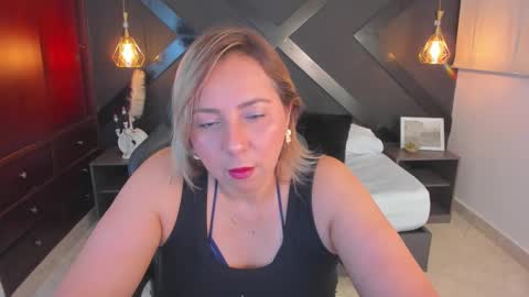 A N D R E online show from November 1, 1:06 am