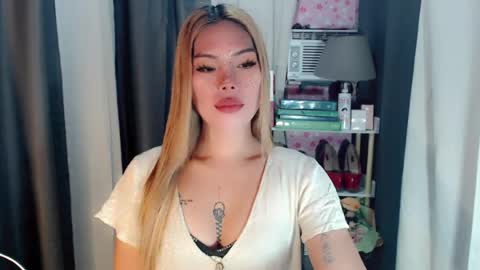 andrea06121998 online show from July 21, 5:15 pm