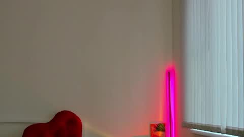 andrea__bass online show from May 5, 4:02 pm