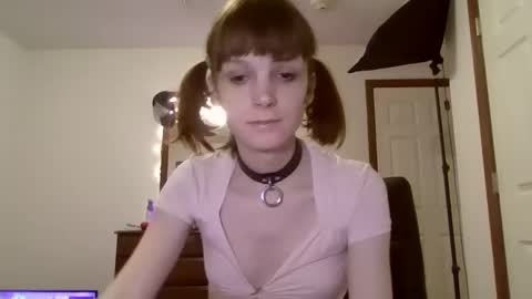 andrea online show from December 8, 3:29 am