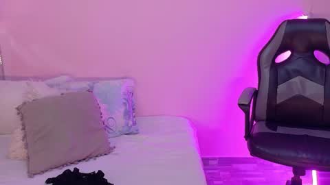 A n d r  e a S w e e t  online show from July 30, 9:04 pm