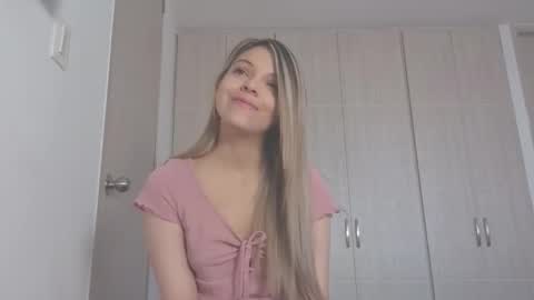 andreau 19 online show from November 30, 1:18 pm