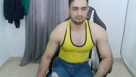 andres180950734 online show from June 5, 1:16 pm