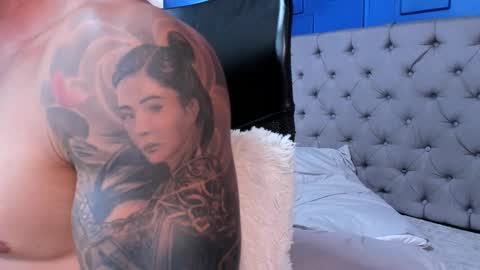 insta andres clark  online show from November 22, 6:17 pm