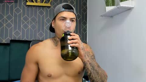 insta andres clark  online show from June 26, 6:46 pm