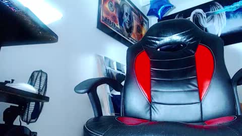 Snapshot of andres_cond chatting on October 8, 7:36 am Andrs o online show from October 8, 7:36 am