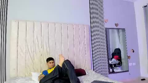 andres_stud online show from June 24, 5:36 am