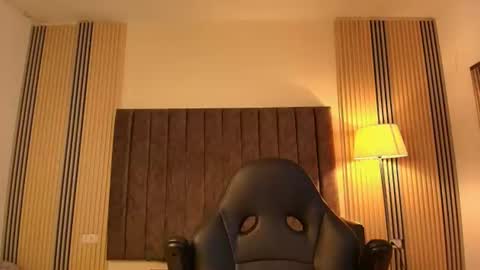 andres_stud online show from July 27, 5:38 am