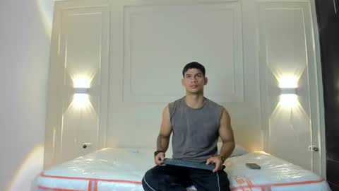 andres_stud online show from June 22, 3:47 am