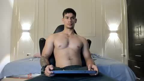 andres_stud online show from June 16, 3:43 am
