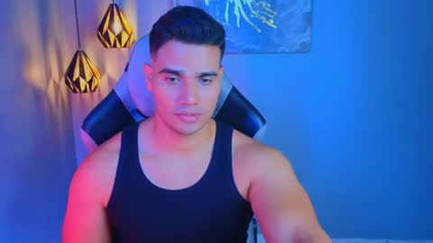Andres online show from March 12, 2:43 pm