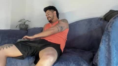 Andres online show from February 8, 4:32 pm