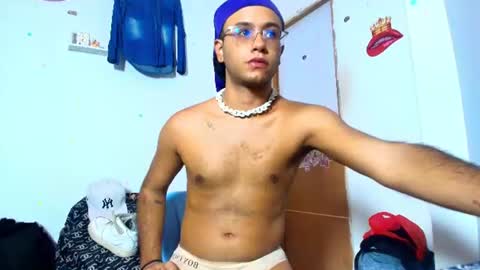 andreswhite_shotoflust online show from June 21, 8:15 pm