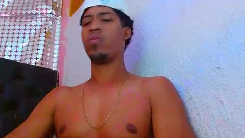 andreswj bigcock20 online show from February 14, 3:15 pm