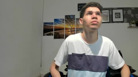 andrew_2811 online show from March 7, 7:41 am