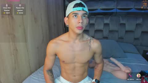 Andrew M. online show from February 13, 9:51 pm