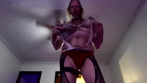 andrewgennie online show from May 10, 7:04 am