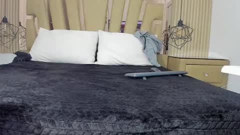 Joanandres2003 online show from March 7, 2:36 am