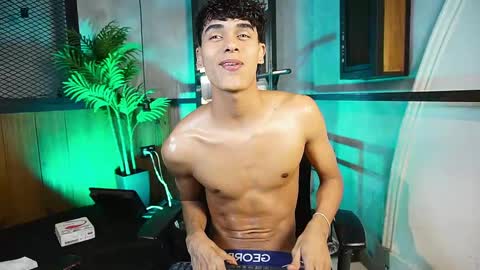 AndreWortix online show from May 7, 5:36 am