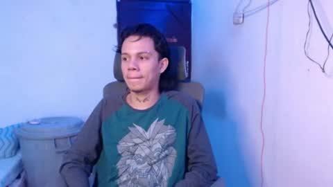 andy_dan1 online show from July 4, 12:48 am