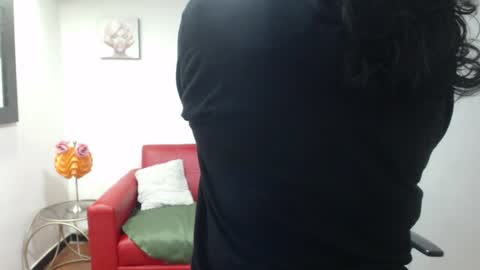 andy_eagleton_20 online show from June 9, 3:06 am