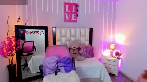 Andrea online show from July 28, 2:13 pm