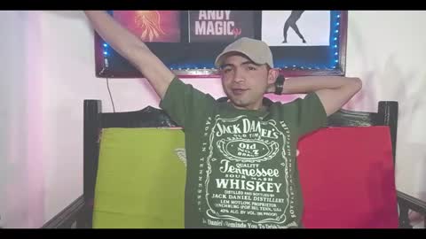 andy_magic_ online show from December 2, 1:37 am