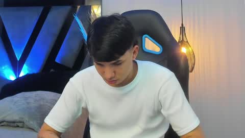 ANDY online show from May 3, 11:11 pm