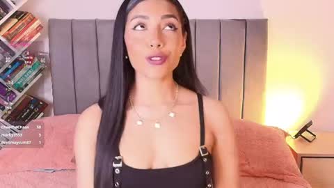 andy_saenz13 online show from June 22, 11:23 pm
