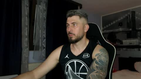 Magic Andy online show from May 9, 11:55 pm