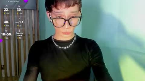 Andy online show from June 22, 9:33 pm