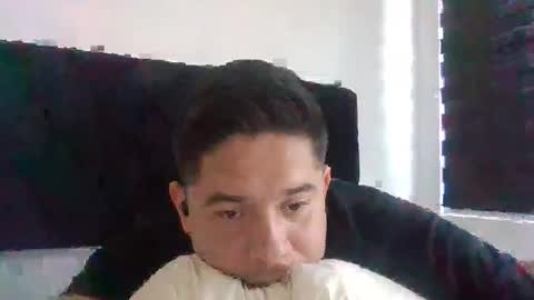 andyzeta10 online show from December 16, 5:33 pm