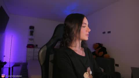      online show from January 11, 3:01 am