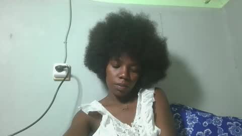 angeeliine online show from May 1, 3:39 pm