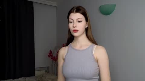 Keira online show from November 4, 6:42 pm