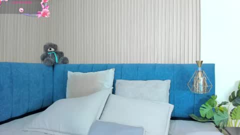 angel__ponce online show from June 4, 7:20 pm