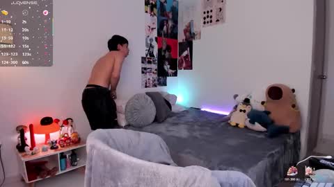 Angel   help me with 100 thumbs up online show from December 3, 9:04 pm