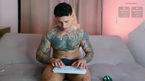 angel_boy01 online show from June 25, 12:40 am