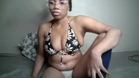 angel_cheupe online show from November 12, 11:51 pm