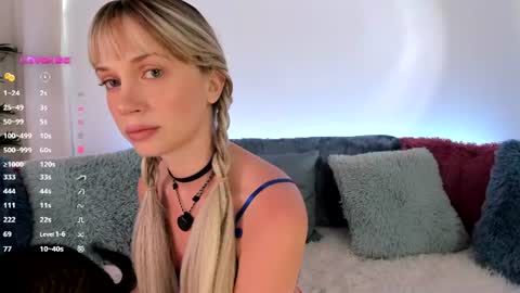 Claire - be back soon online show from June 14, 6:54 pm