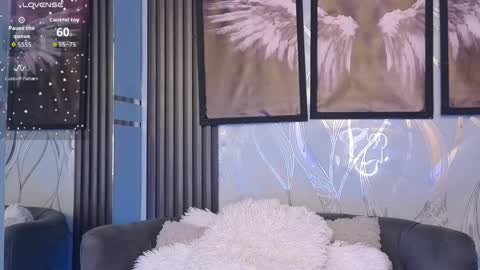 Angel-dragun online show from May 1, 2:27 am